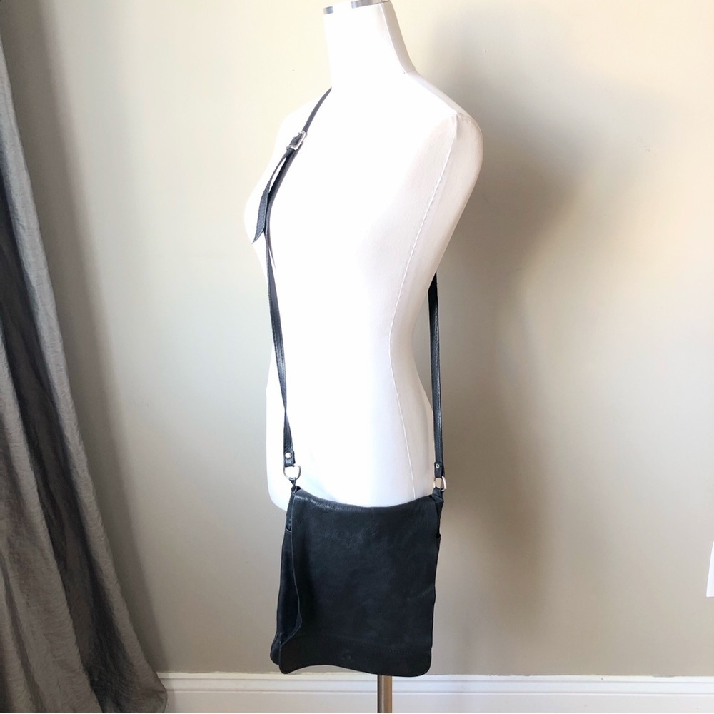 Made in Italy Black Leather Crossbody Flap Front Bag